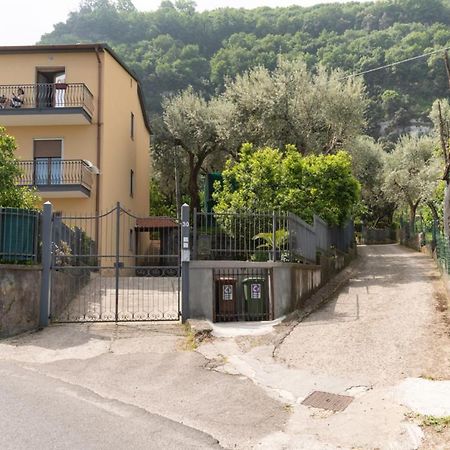 Sorrentovibes - Sea View Rooftop Apartment With Jacuzzi & Garden Exterior photo