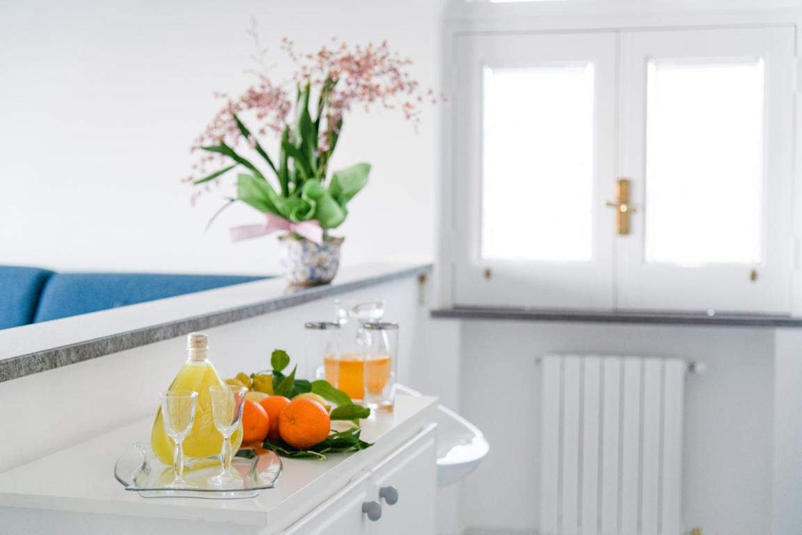 Sorrentovibes - Sea View Rooftop Apartment With Jacuzzi & Garden Exterior photo
